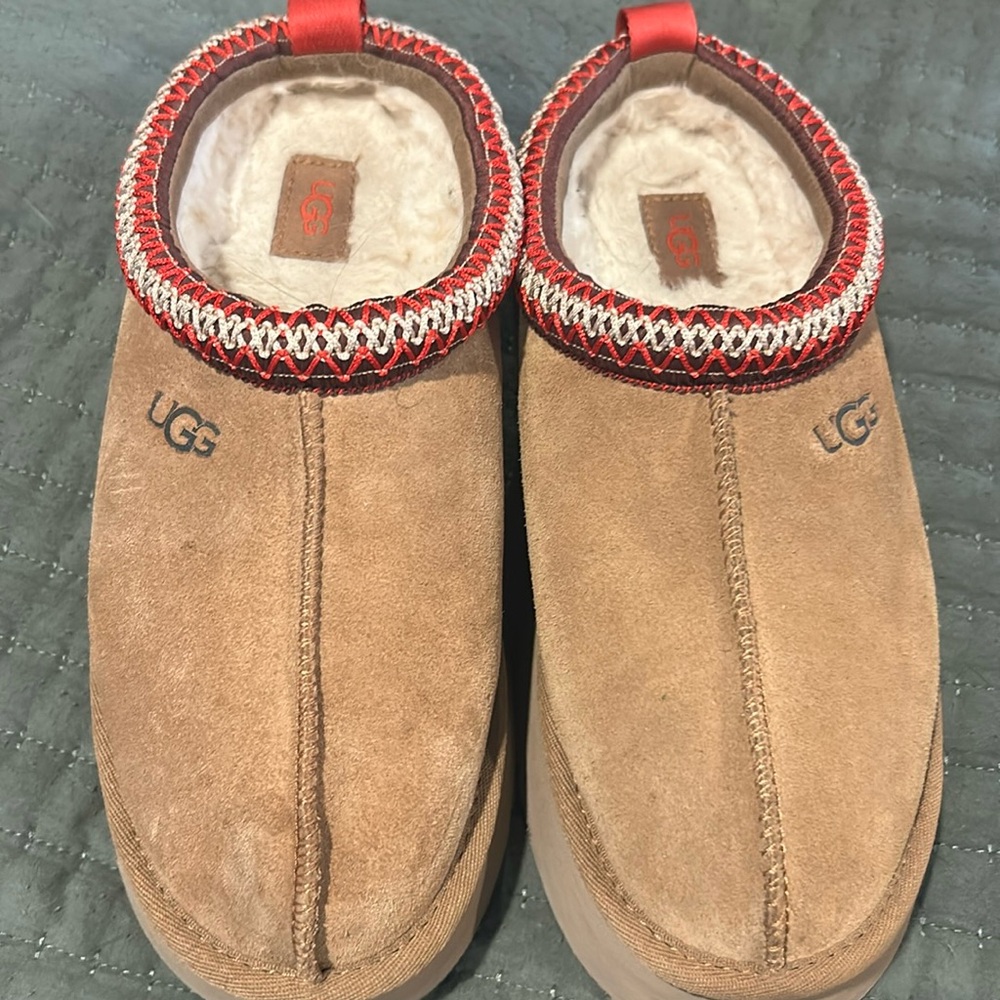 Ugg platform size 7